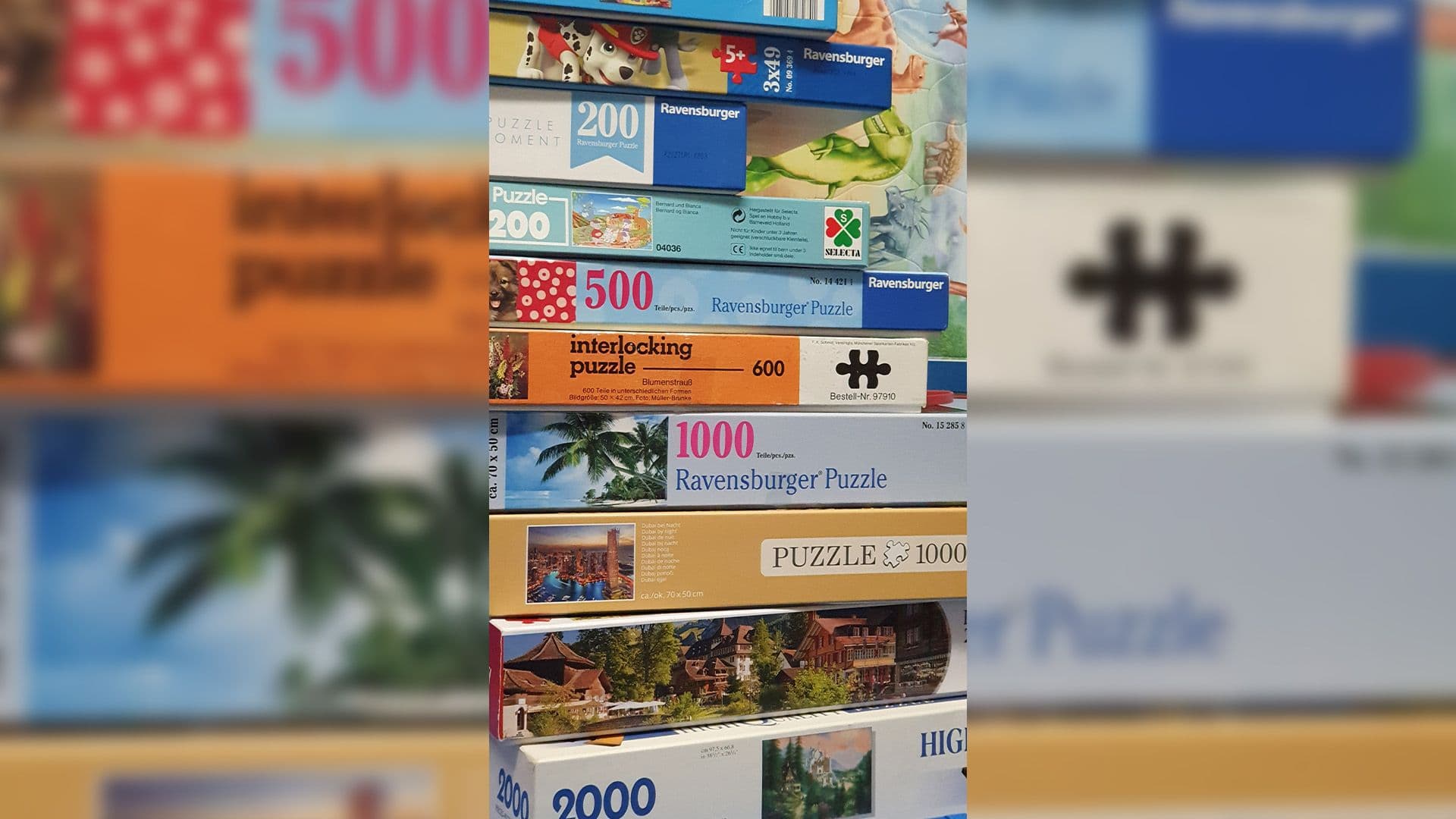 Artikelbild: Dritter Puzzle-Tag in der Stadtbibliothek Cuxhaven: Tauschen, Kaufen und Mitpuzzeln